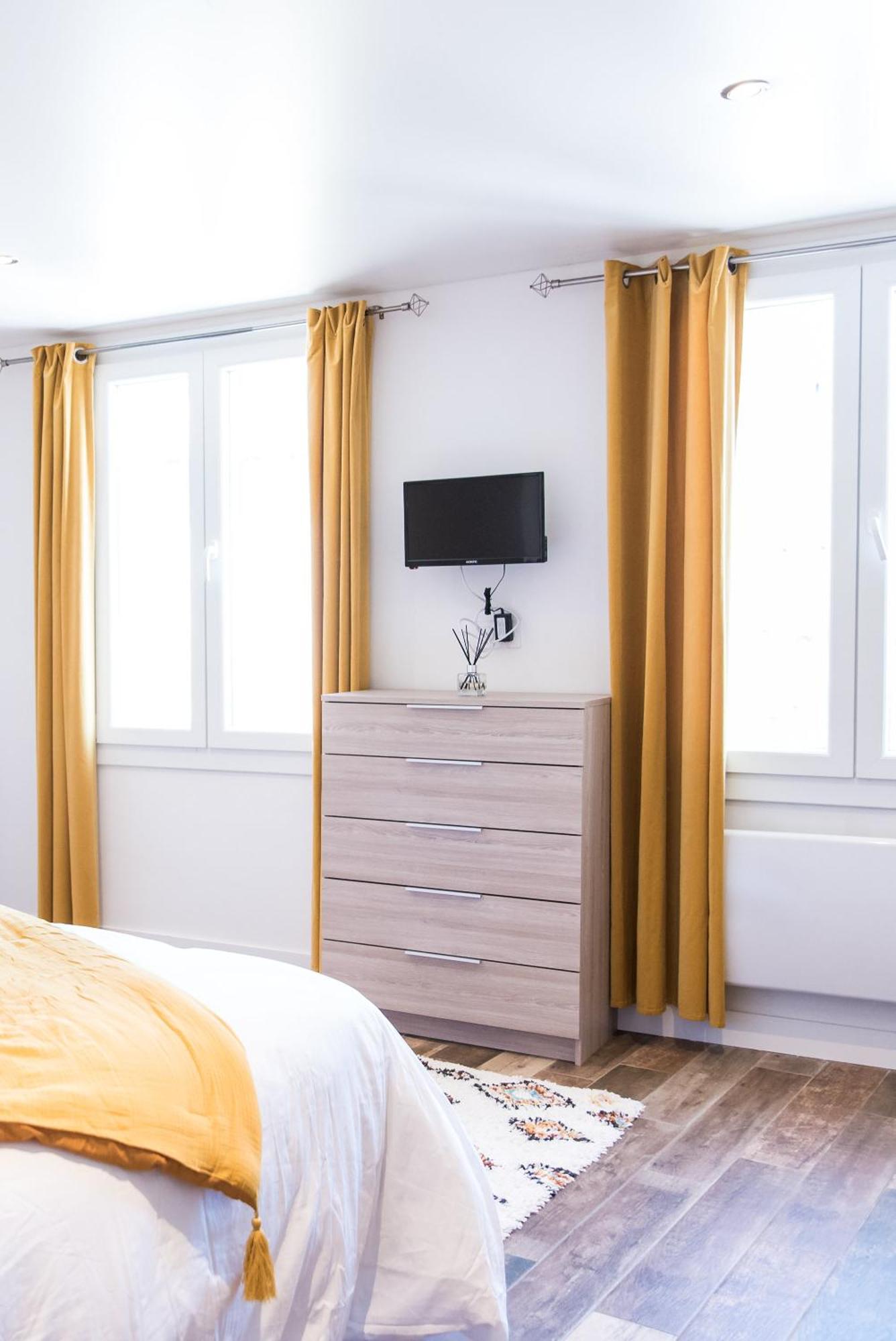 **Auberge De L'Aude** การ์กาซอน ภายนอก รูปภาพ